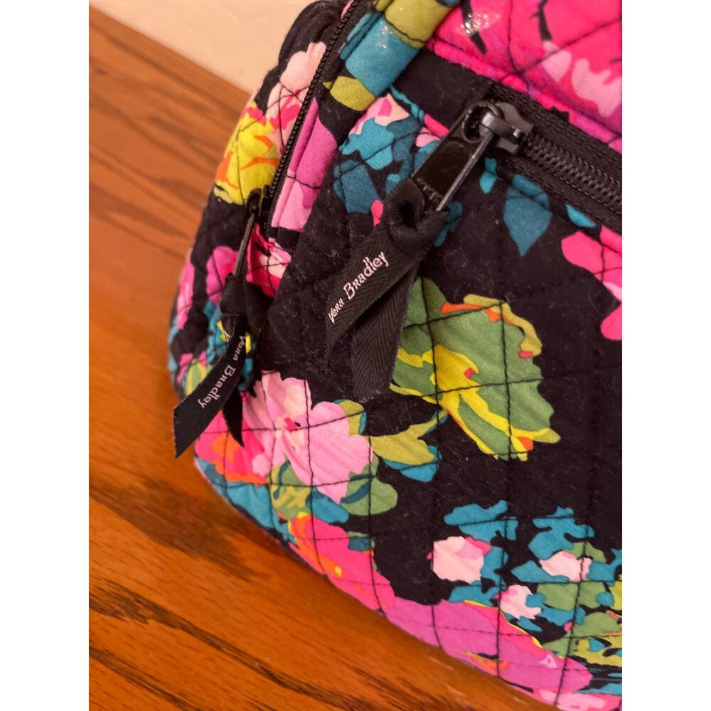 Vera Bradley, large floral quilted backpack - Picture 3 of 12